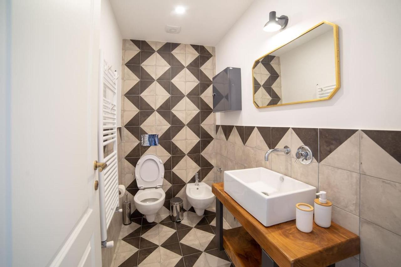 Galluppi Design Apartment By HouseinNapoli Bagian luar foto