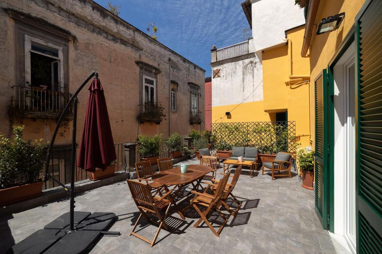 Galluppi Design Apartment By HouseinNapoli Bagian luar foto
