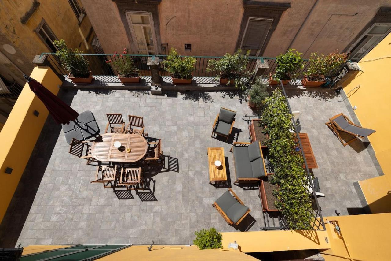 Galluppi Design Apartment By HouseinNapoli Bagian luar foto