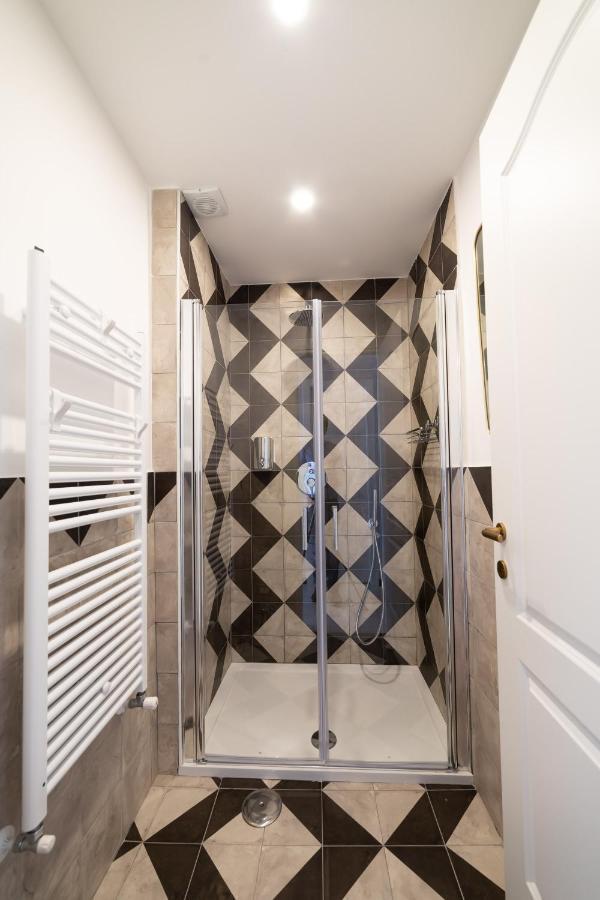Galluppi Design Apartment By HouseinNapoli Bagian luar foto